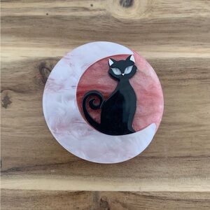 Erstwilder Cara the Halloween Kitty Brooch cat Pin NWOT